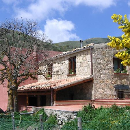Agriturismo Gelso Castellana Sicula Екстер'єр фото