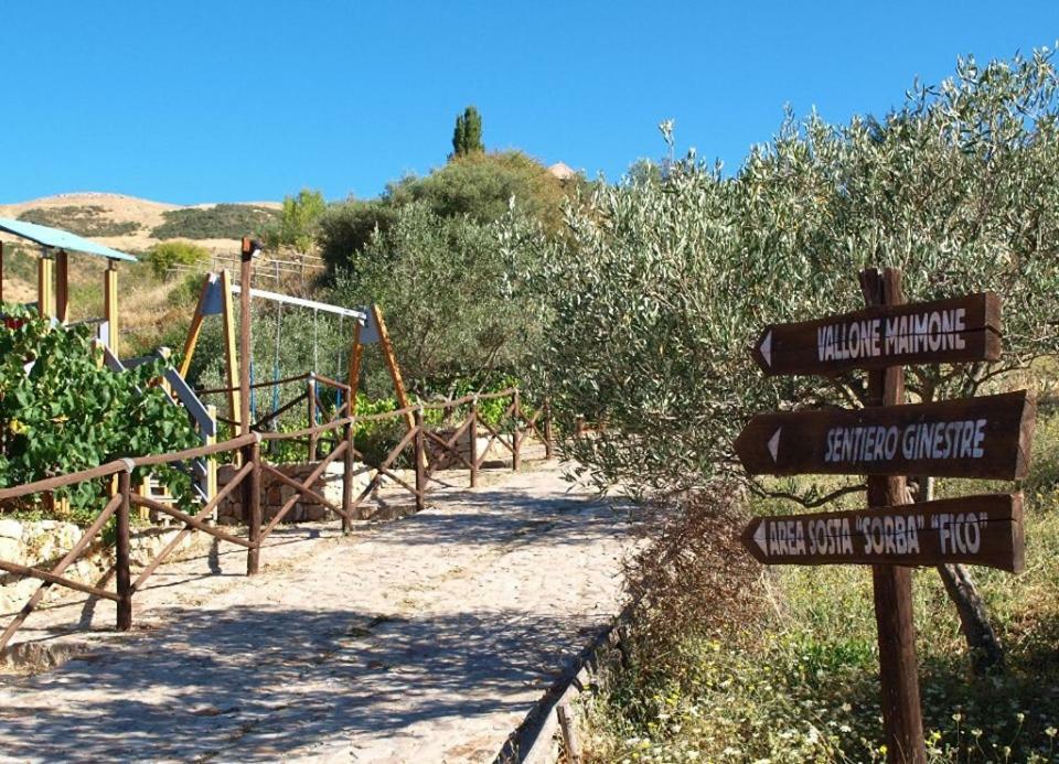 Agriturismo Gelso Castellana Sicula Екстер'єр фото