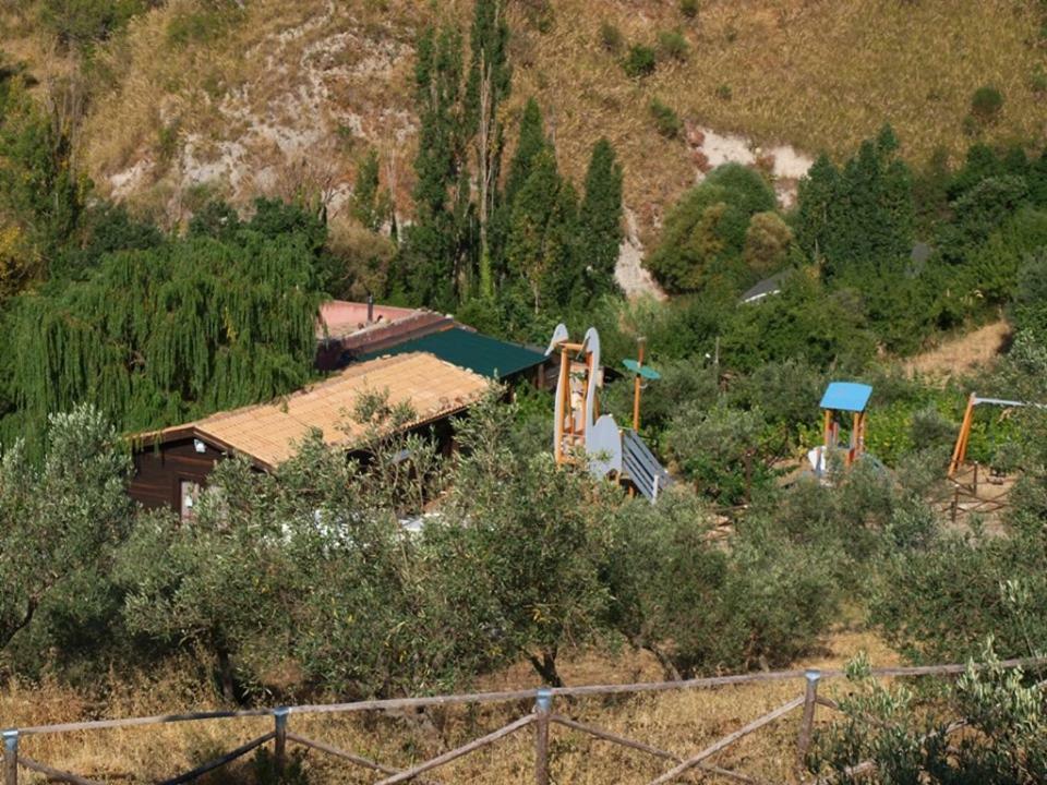 Agriturismo Gelso Castellana Sicula Екстер'єр фото